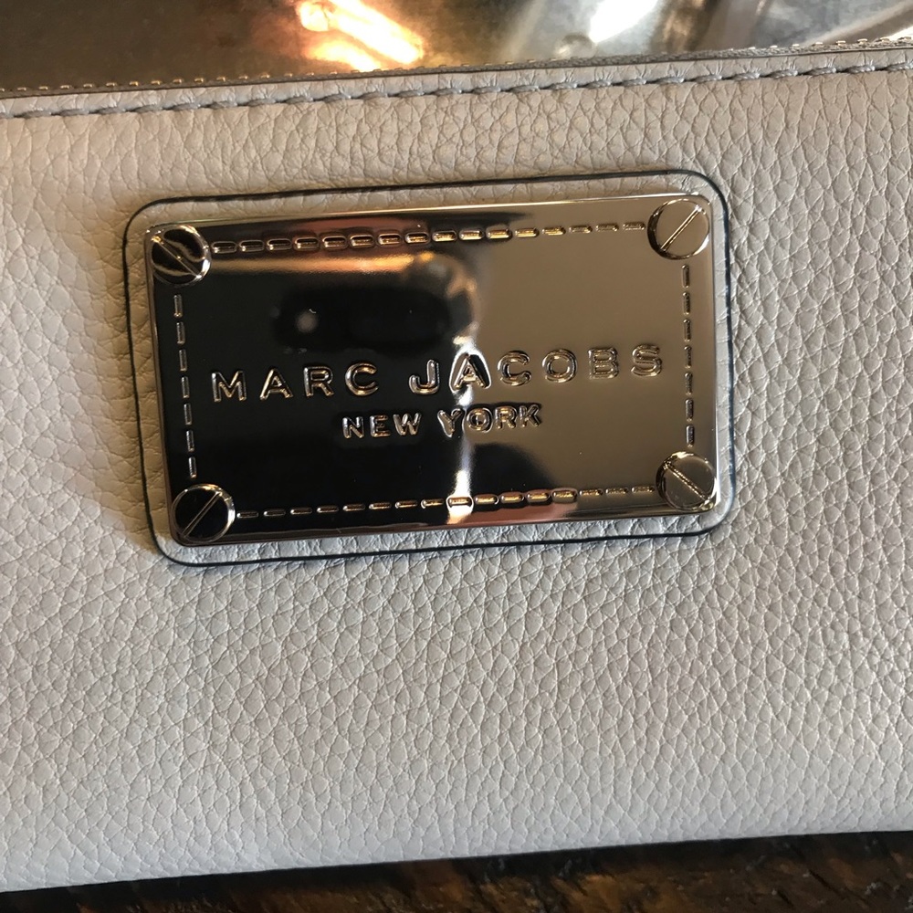 New Marc Jacobs Continental Leather Wallet, Ice - Picture 2 of 8